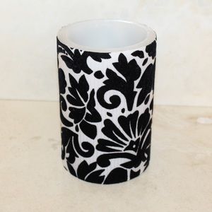Candle with black and white design (NWT)